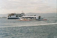Foto So sehen die typischen Fähren - "Bancas" aus